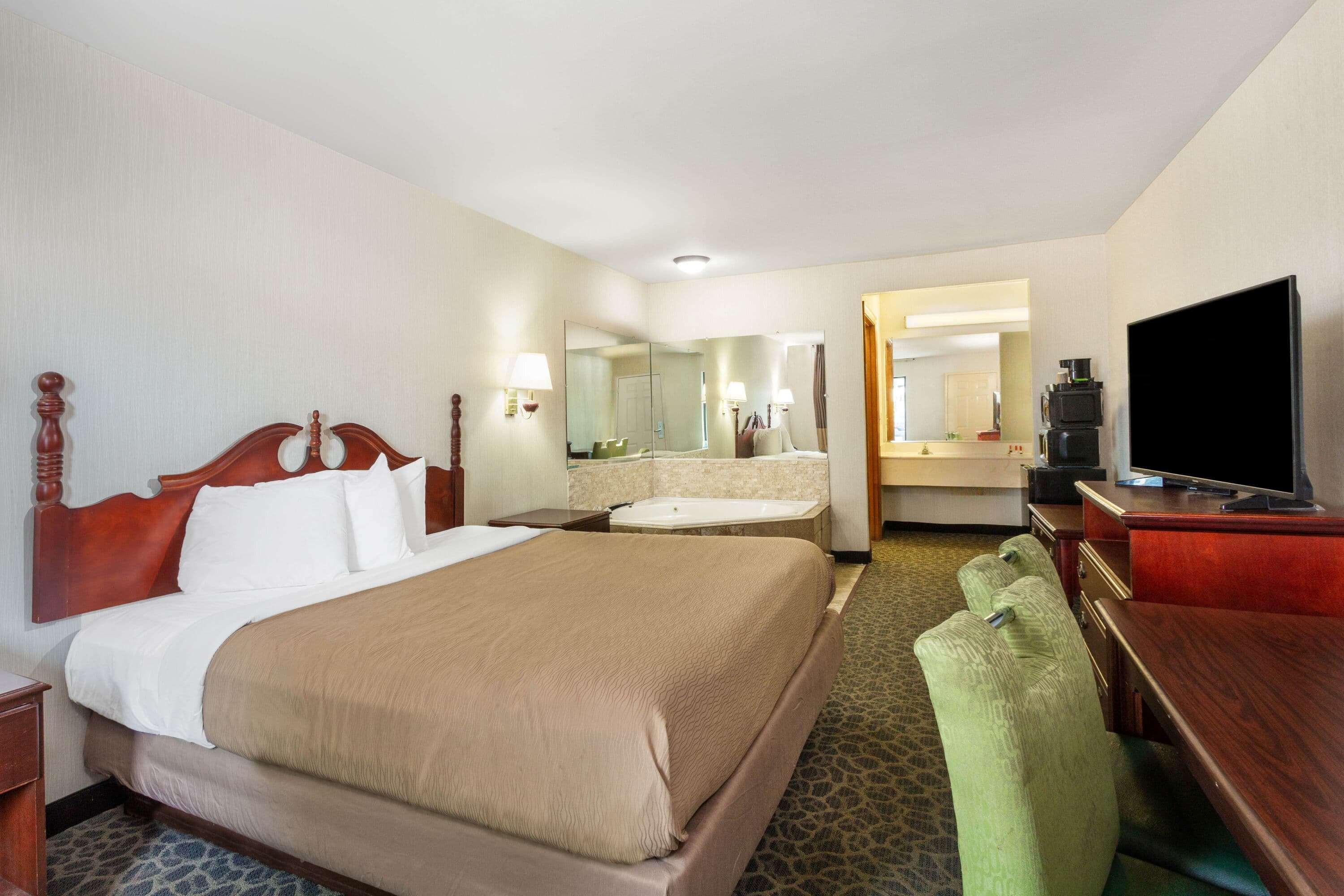 Brentwoodinn&Suites جلين ألين المظهر الخارجي الصورة